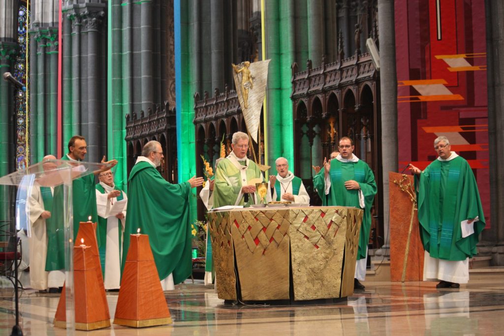 Envoi des ALAP et chefs d'établissement - installation du recteur de la cathédrale