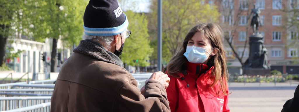 Que notre charité se donne de la peine
