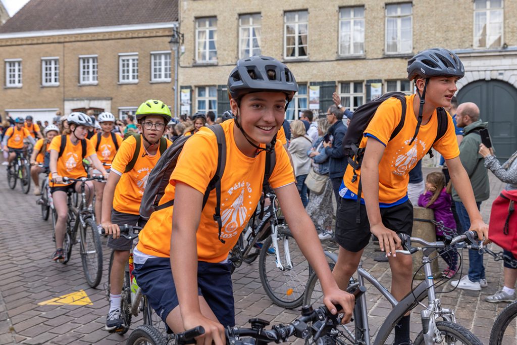 Arrivée du pélé vélo à St Omer