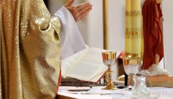 ciboire et calice centres 3-84--7-15