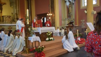 26 autours de l_autel pour la consécration