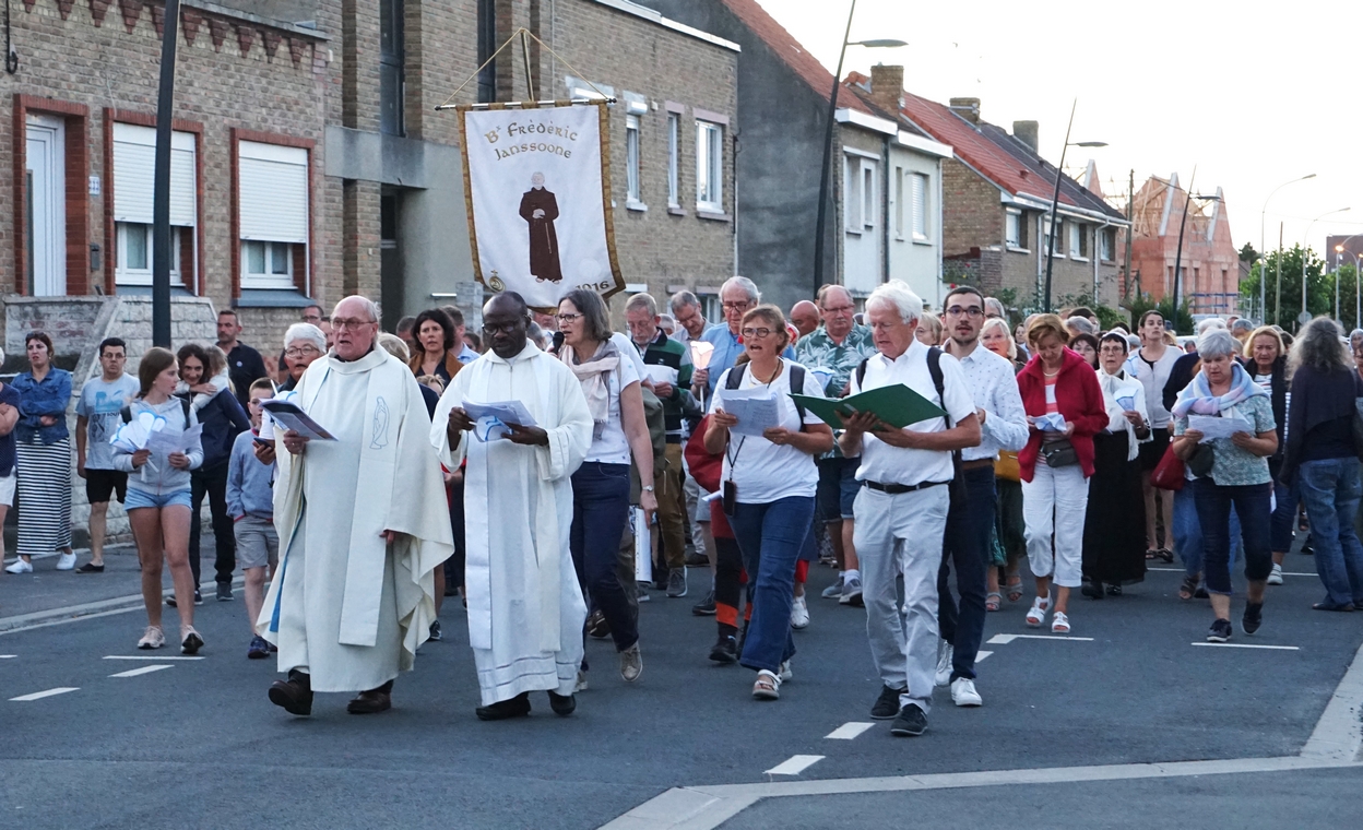 Procession au flambeau 2024 (1) (1)