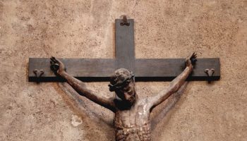 F08.Brioude.0325-683x1024